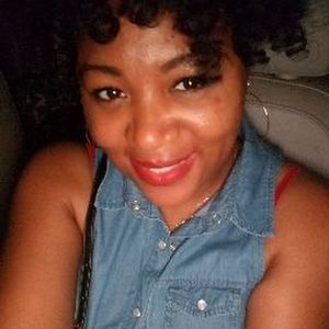 Meet your Posher, Simone